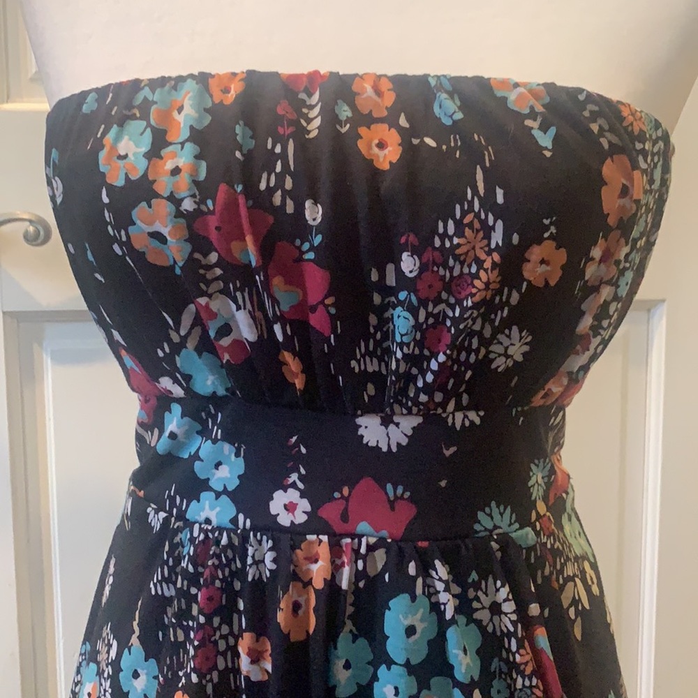 3/$18. 🌼American Rag strapless bubble dress size M floral